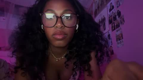 princess online show from February 14, 2025, 3:43 am