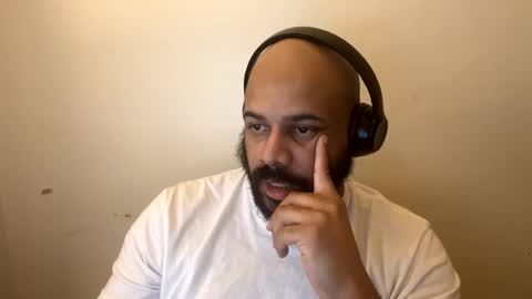 popfizzt online show from March 5, 2025, 10:10 pm