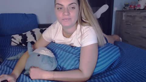 popkornmolli online show from December 2, 2024, 11:12 am