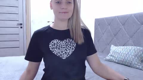 popkornmolli online show from February 18, 2025, 1:11 pm