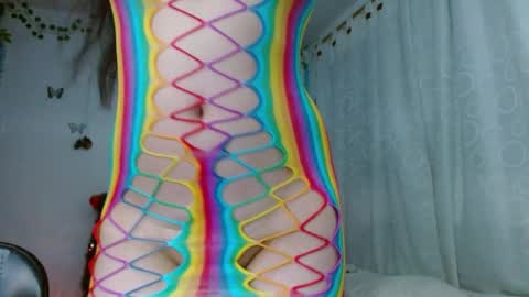 porcelainlux online show from December 9, 2024, 2:34 am