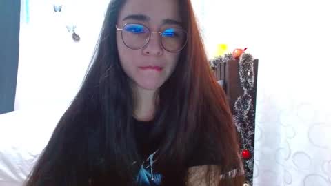 porcelainlux online show from December 30, 2024, 1:58 am