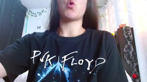 porcelainlux online show from December 30, 2024, 5:04 am