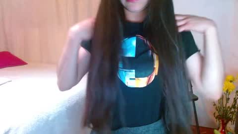 porcelainlux online show from January 24, 2025, 9:58 pm