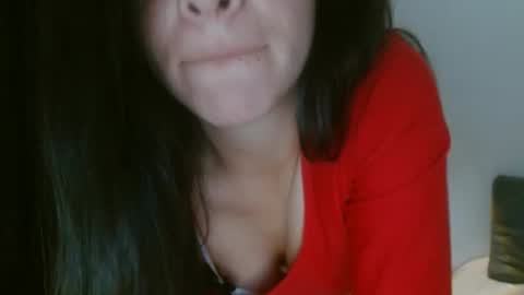 Snapshot of porcelainlux chatting on May 11, 2026, 12:38 am porcelainlux online show from May 11, 2026, 12:38 am