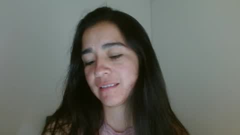 Snapshot of porcelainlux chatting on May 20, 2026, 2:51 am porcelainlux online show from May 20, 2026, 2:51 am