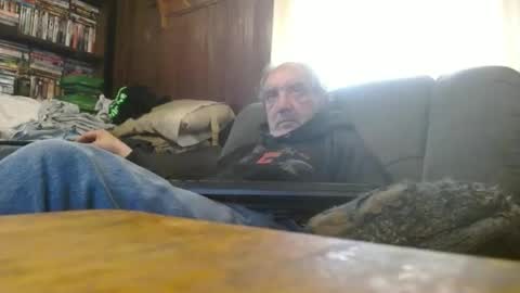 Snapshot of porkingit400 chatting on April 1, 2026, 2:25 pm porkingit400 online show from April 1, 2026, 2:25 pm
