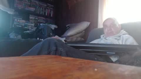 Snapshot of porkingit400 chatting on April 5, 2026, 1:30 pm porkingit400 online show from April 5, 2026, 1:30 pm
