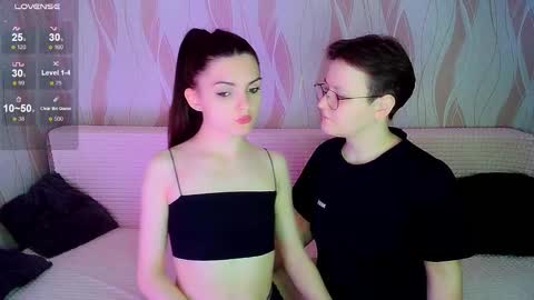 Ana and Tati online show from October 2, 2025, 8:27 pm