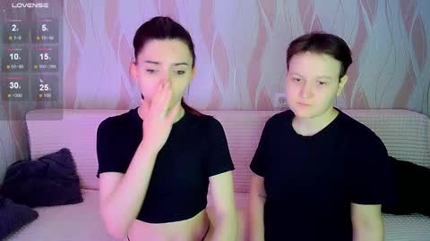 Ana and Tati online show from October 23, 2025, 7:56 pm