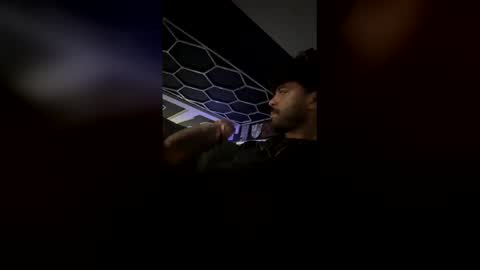 portugues_malvadao2 online show from March 21, 2026, 7:57 am