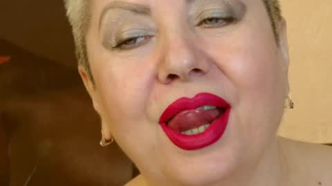 LADY POSH online show from January 8, 2025, 10:06 pm