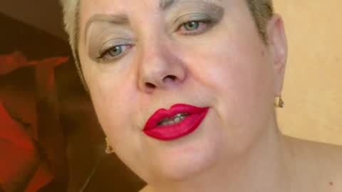 LADY POSH online show from January 11, 2025, 4:48 am