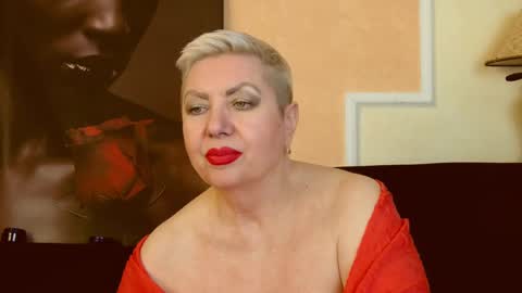 LADY POSH online show from February 12, 2025, 1:19 am