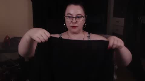 PoshMistres    online show from December 8, 2024, 5:55 pm