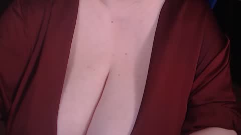 PoshMistres    online show from September 9, 2025, 6:29 pm