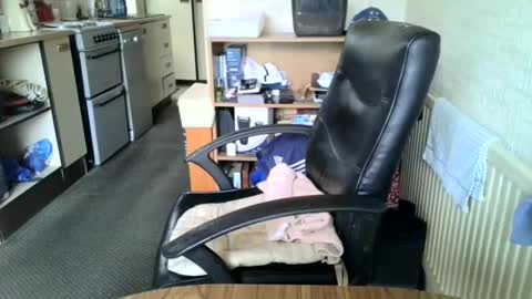 poshman65 online show from February 1, 2025, 1:51 pm