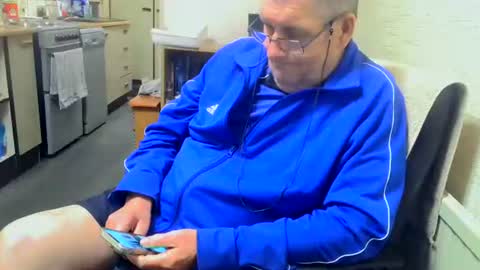 poshman65 online show from November 14, 2025, 9:13 pm