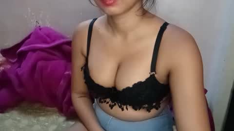 poulomi online show from December 22, 2025, 7:05 am