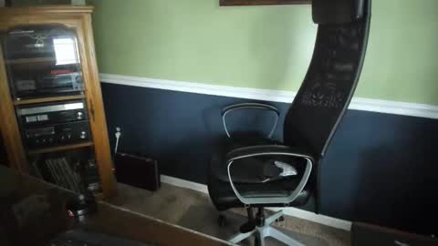 Snapshot of poundinmycock4u chatting on May 22, 2026, 7:19 pm PoundinMyCock4U online show from May 22, 2026, 7:19 pm