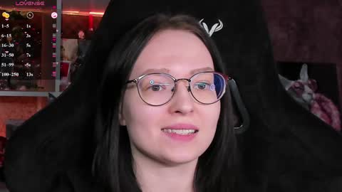 Robyn online show from April 23, 2026, 1:13 pm