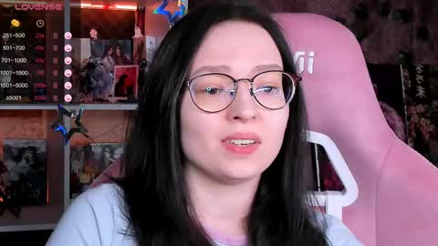 Snapshot of power_robynn chatting on June 1, 2026, 4:20 pm Robyn online show from June 1, 2026, 4:20 pm
