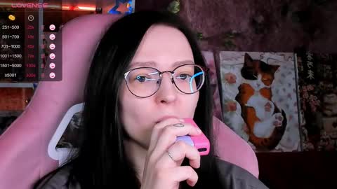 Snapshot of power_robynn chatting on June 5, 2026, 3:29 pm Robyn online show from June 5, 2026, 3:29 pm