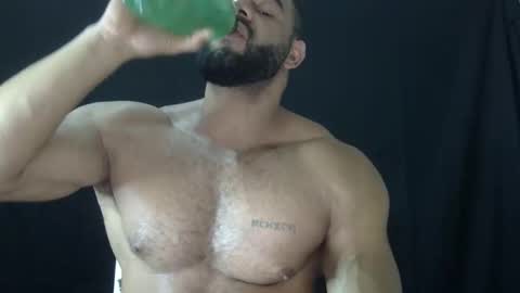 Snapshot of powerdmuscle chatting on May 14, 2026, 11:00 pm powerdmuscle online show from May 14, 2026, 11:00 pm