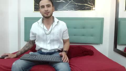 Snapshot of powerlustx chatting on May 3, 2026, 3:45 am online show from May 3, 2026, 3:45 am
