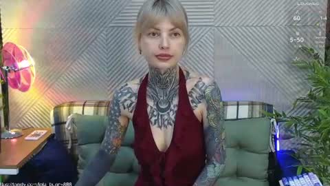 Lola online show from June 13, 2026, 4:43 am