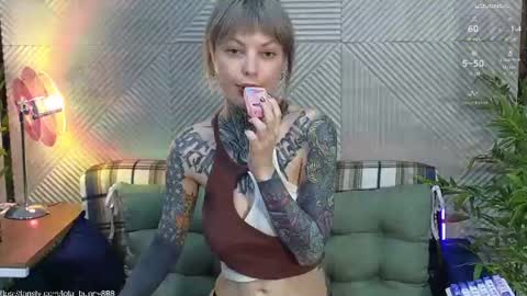Lola online show from June 23, 2026, 5:49 am