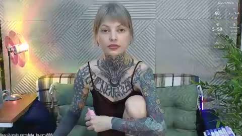 Lola online show from June 27, 2026, 6:40 am