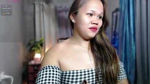 Snapshot of precious_ariah chatting on May 4, 2026, 3:35 am Just PRECIOUS online show from May 4, 2026, 3:35 am