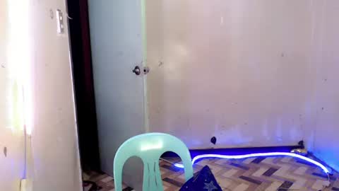 Snapshot of precious_chesca_xx chatting on April 19, 2026, 12:59 pm precious_chesca_xx online show from April 19, 2026, 12:59 pm
