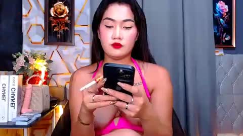 Snapshot of preciousqueenx chatting on June 1, 2026, 7:37 pm Francine online show from June 1, 2026, 7:37 pm