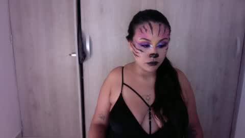 preggo_fantasy online show from November 1, 2025, 4:58 am