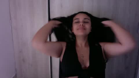 preggo_fantasy online show from November 14, 2025, 4:33 am