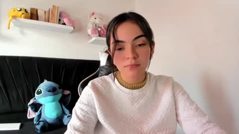 Angelly online show from December 18, 2024, 2:28 pm