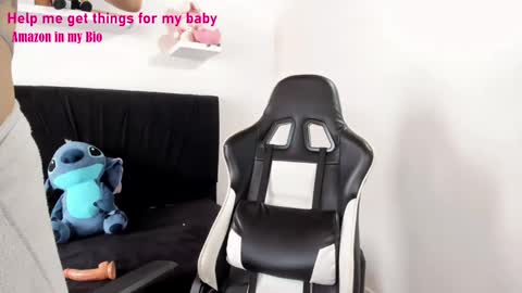 Angelly online show from January 5, 2025, 3:02 pm