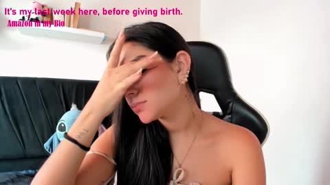 Angelly online show from January 17, 2025, 2:39 pm