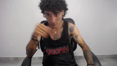 Plux online show from February 12, 2025, 2:24 am