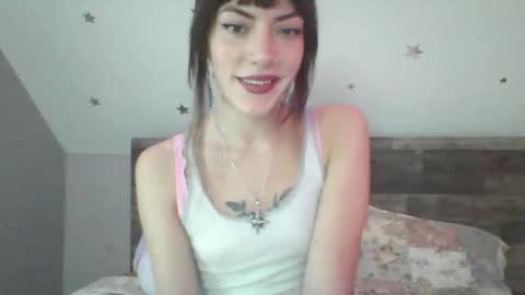 Snapshot of presentpatchouli chatting on April 6, 2026, 10:44 pm presentpatchouli online show from April 6, 2026, 10:44 pm