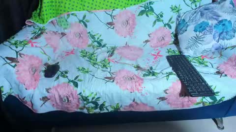 PRESSURE online show from April 22, 2026, 7:44 am