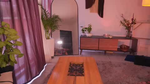 Nayrobi online show from March 7, 2025, 5:49 pm