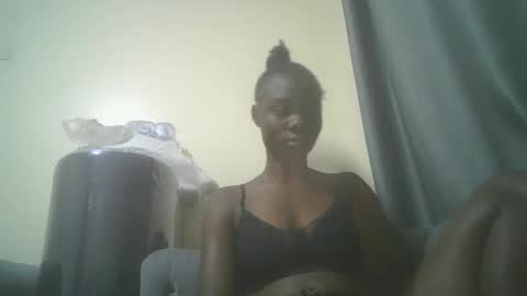 Snapshot of prettiest_doll chatting on December 16, 2025, 12:54 pm prettiest_doll online show from December 16, 2025, 12:54 pm