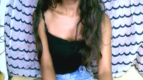 prettiethalia online show from January 12, 2026, 9:09 pm