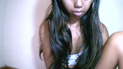 prettiethalia online show from March 10, 2026, 10:20 am