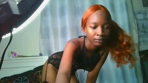 pretty__lisa online show from April 14, 2026, 8:09 am