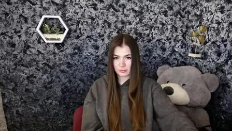 Snapshot of pretty_angell_ chatting on April 7, 2026, 10:59 am anna online show from April 7, 2026, 10:59 am