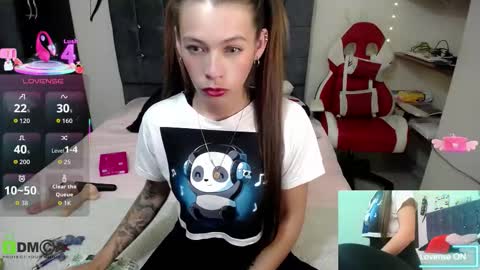 Lisa online show from September 13, 2025, 10:53 pm